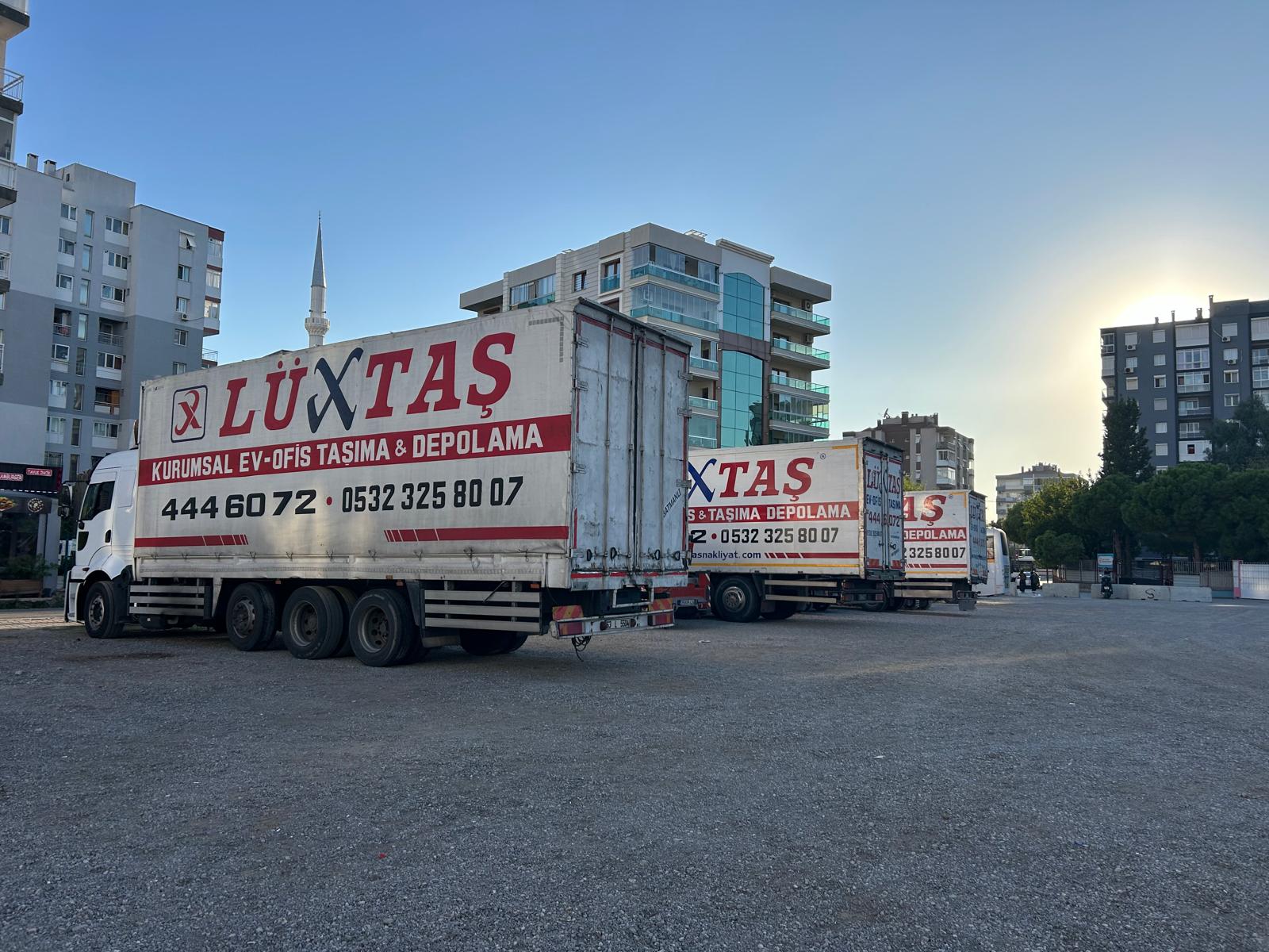 Lüxtaş Nakliyat Tır Görseli